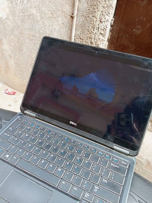 Dell core i7 v pro 4th generation, screen damage , touch or dial pad 3