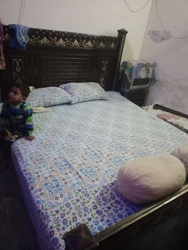 king Bed in good condition 1