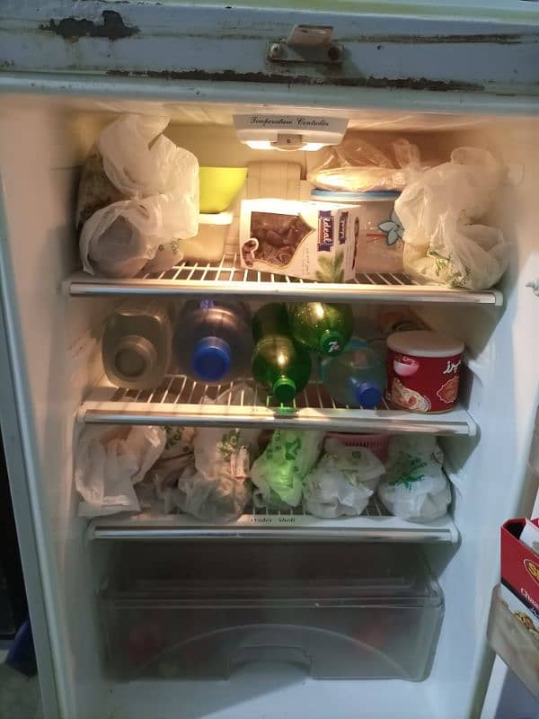 Dawlance refrigerator 4