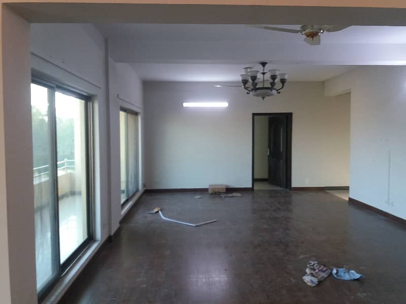 10 Marla 3 Bad Flat For Sale In Askari 14 Rawalpindi 4