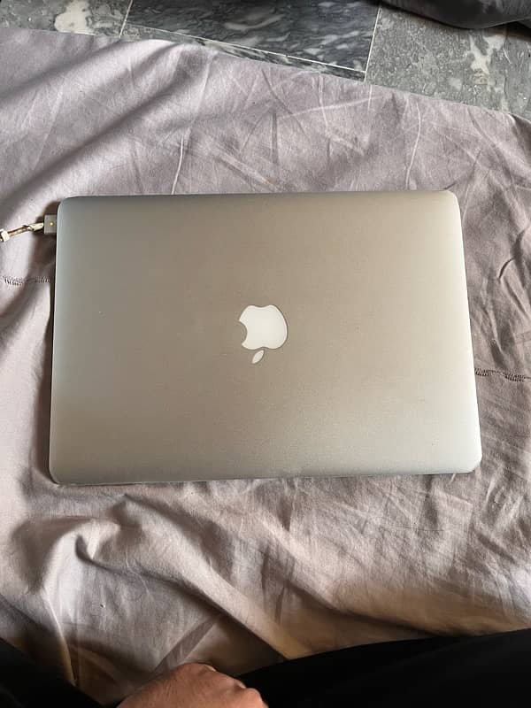 Macbook Air 2017 , 256gb 7