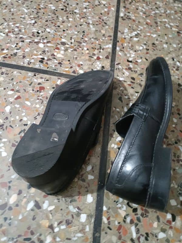 Bata shoes for men. casual wear only used 2 times 1