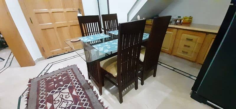 Dinning Table with 4 chairs 1