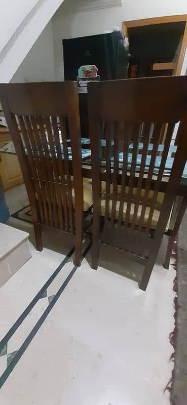 Dinning Table with 4 chairs 3