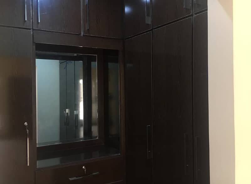 01 KANAL DESIGNER LUXURY UPPER PORTION AVAILABLE FOR RENT 12