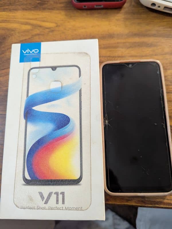 vivo v11 4/128 2