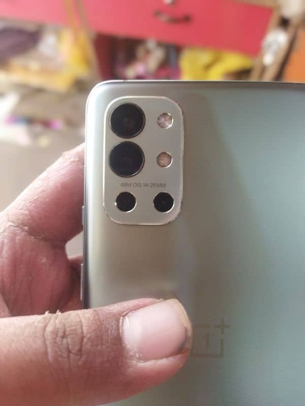 One plus 9R sell and exchange line issue Baki 10/10  camera like DSLR 8