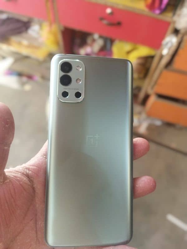 One plus 9R sell and exchange line issue Baki 10/10  camera like DSLR 10