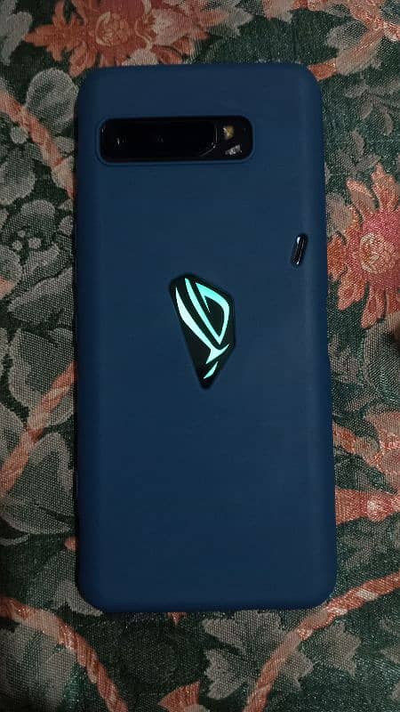 ASUS Rog phone 3 | NON PTA | 12GB RAM 256GB STORAGE | 10/10 CONDITION 1