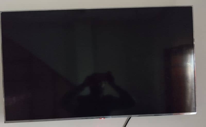 SONY LED TV (SLIM MODEL) 0