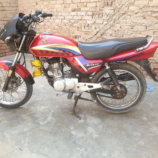 Honda 125 deluxe 8