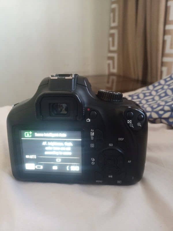 Canon DSLR 4000D 6