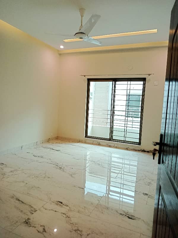 3 Bed Barnd New Apartment Available For Rent In Askari 11 Lahore 14