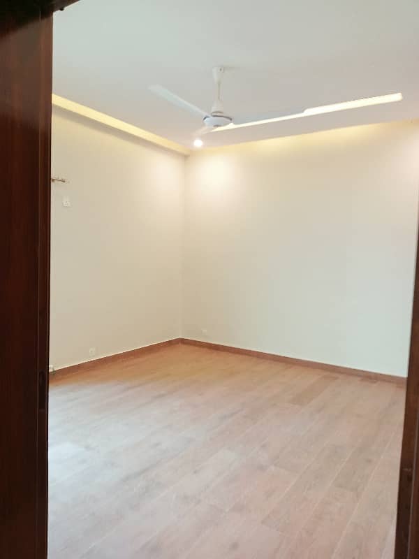 3 Bed Barnd New Apartment Available For Rent In Askari 11 Lahore 21