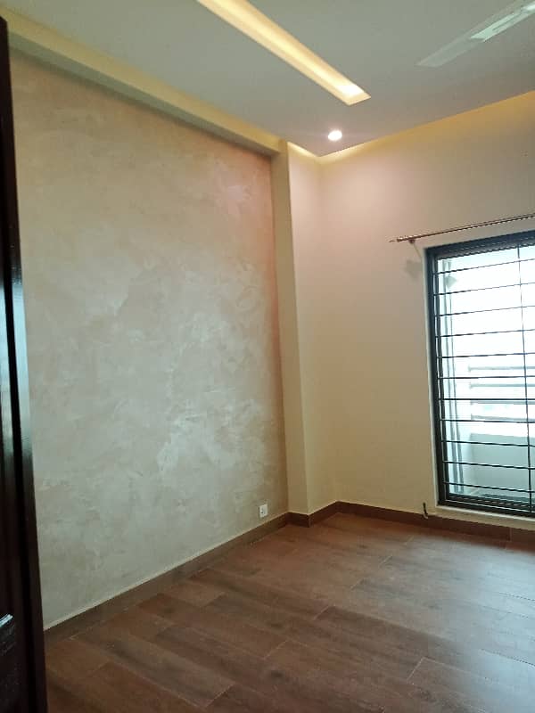 3 Bed Barnd New Apartment Available For Rent In Askari 11 Lahore 40