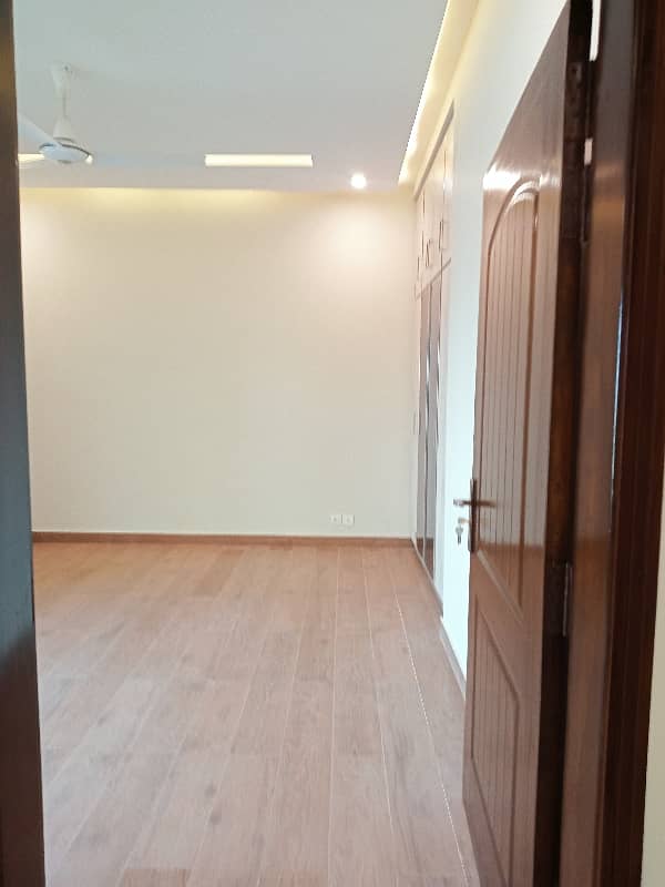 3 Bed Apartment Available for Rent in Askari 11 Lahore 8