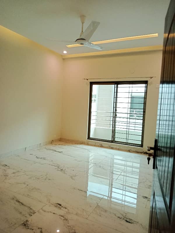 3 Bed Apartment Available for Rent in Askari 11 Lahore 9