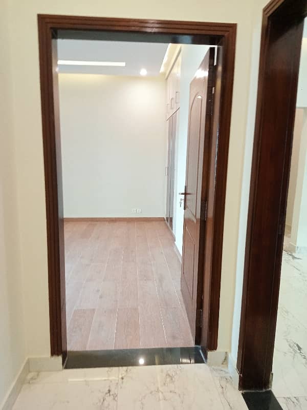 3 Bed Apartment Available for Rent in Askari 11 Lahore 11