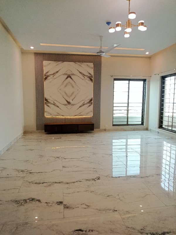 3 Bed Apartment Available For Sale in Askari 11 Lahore 25