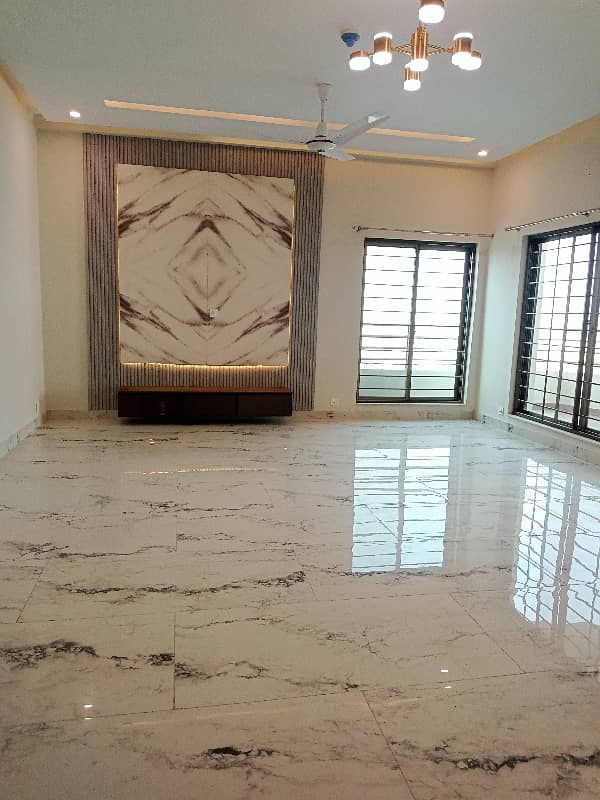 3 Bed Apartment Available For Sale in Askari 11 Lahore 28