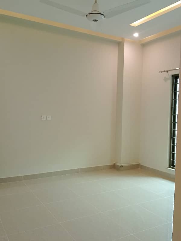 3 Bed Apartment Available For Sale in Askari 11 Lahore 30