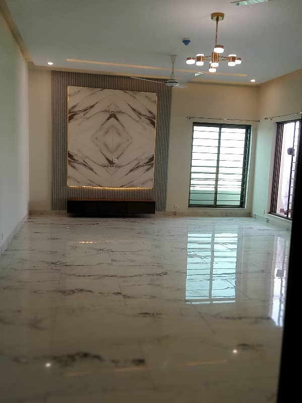 3 Bed Apartment Available For Sale in Askari 11 Lahore 31