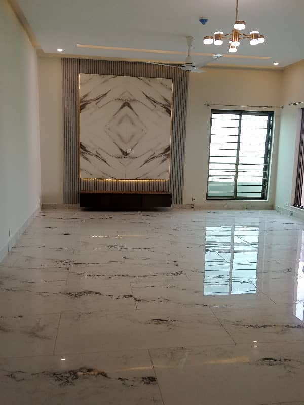 3 Bed Apartment Available For Sale in Askari 11 Lahore 10