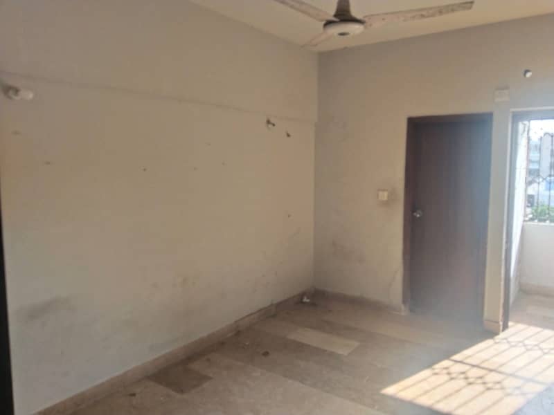 Highly-coveted Prime Location 950 Square Feet Flat Is Available In DHA Phase 2 Extension For rent 7