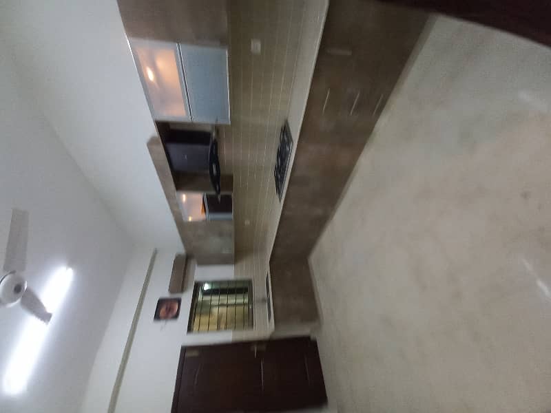 10Marla beautiful Apartment Available for Rent 0