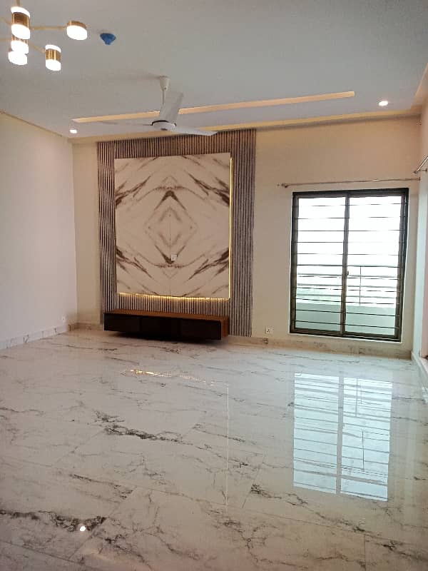 12 Marla 4 Bed Apartment Available for Rent in Askari 11 Lahore 20