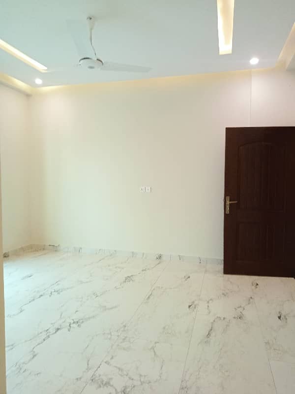 3 Bed Apartment Available for Rent in Askari 11 Lahore 33