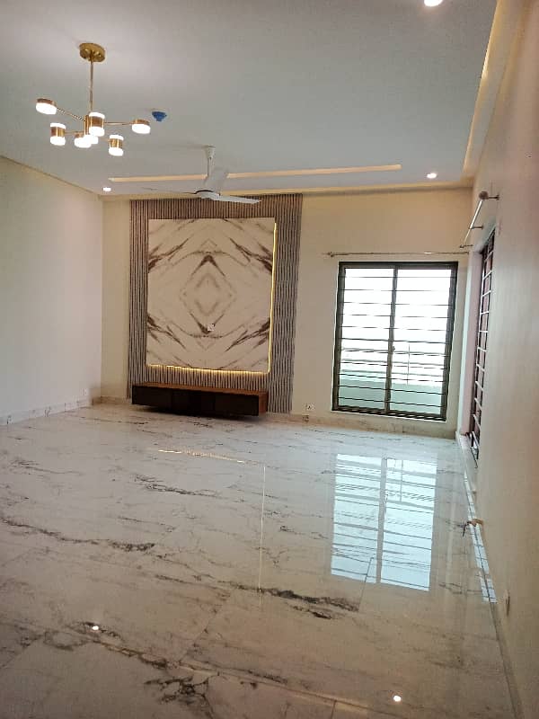 3 Bed Apartment Available for Rent in Askari 11 42