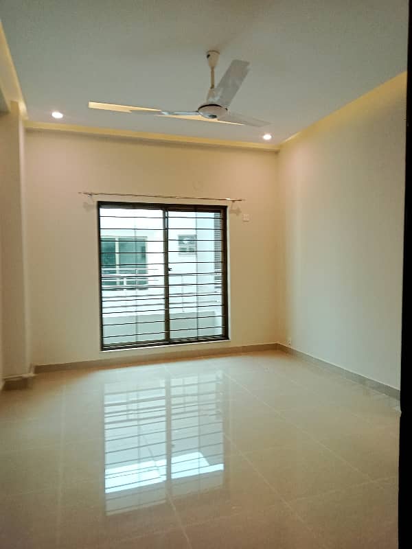 3 Bed Apartment Available for Rent in Askari 11 45