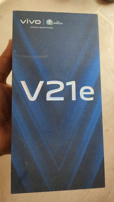 Vivo V21e With Box Charger 0