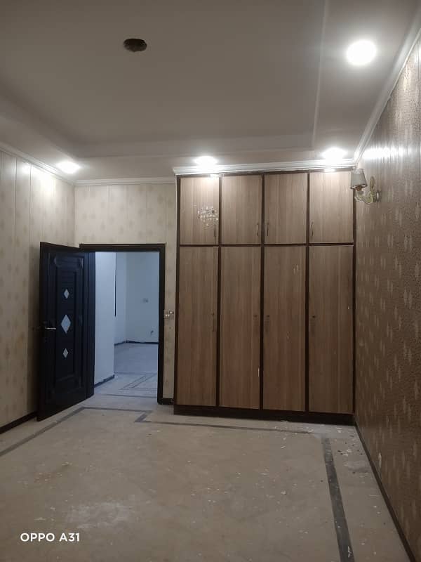 10 Marla Beautiful double story house urgent for Rent in sabzazar 27