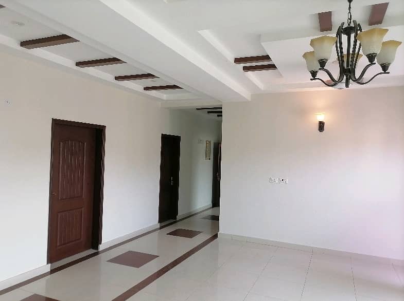 12 Marla Flat In Only Rs. 105000 1