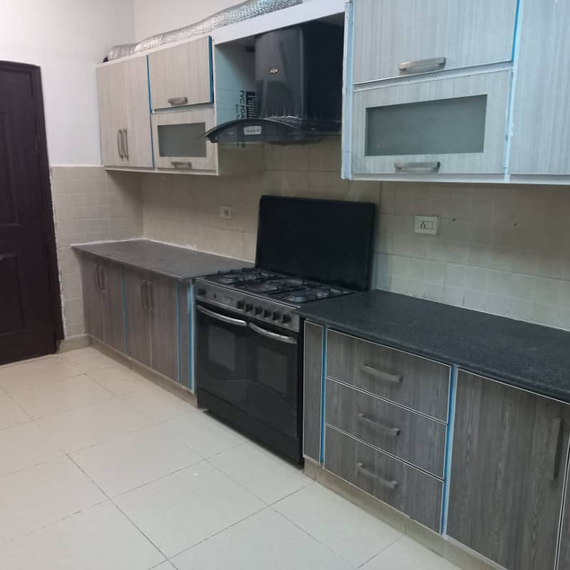 4-Bedroom Flat For Rent In Sector B Askari 11 Lahore 0