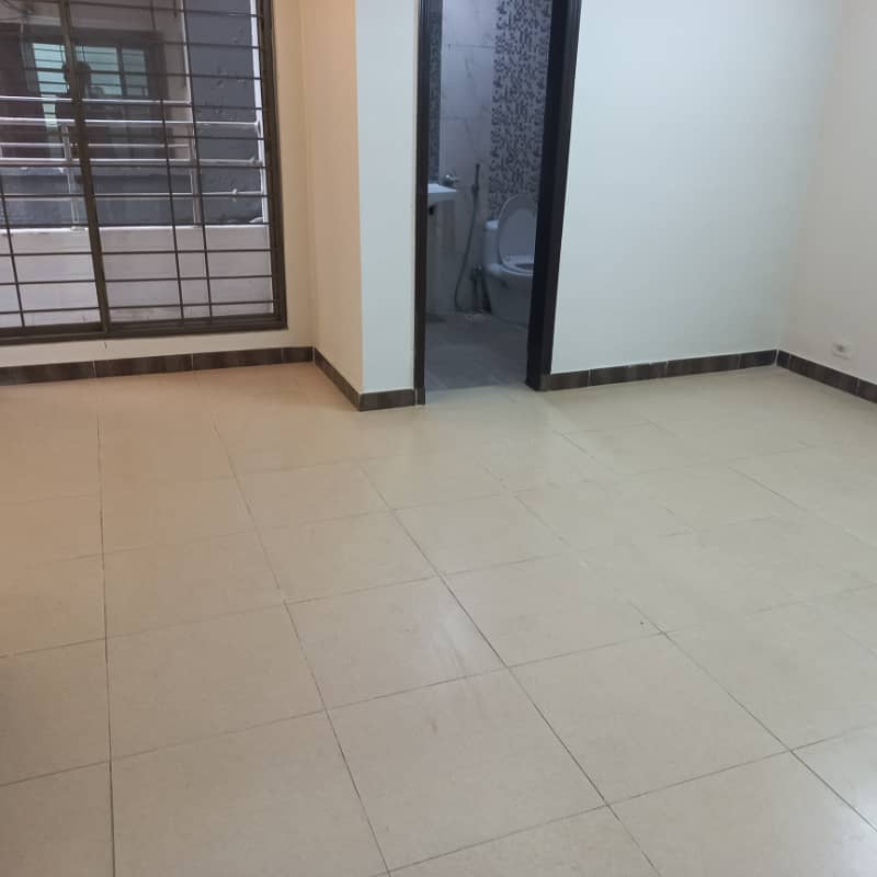 4-Bedroom Flat For Rent In Sector B Askari 11 Lahore 4