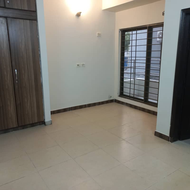 4-Bedroom Flat For Rent In Sector B Askari 11 Lahore 8