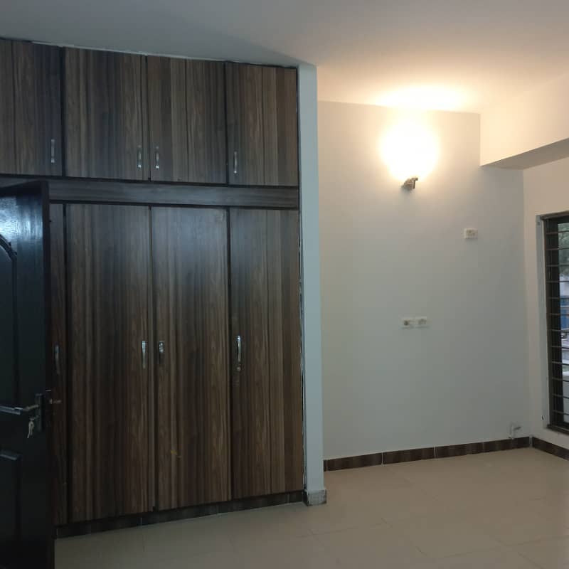 4-Bedroom Flat For Rent In Sector B Askari 11 Lahore 9