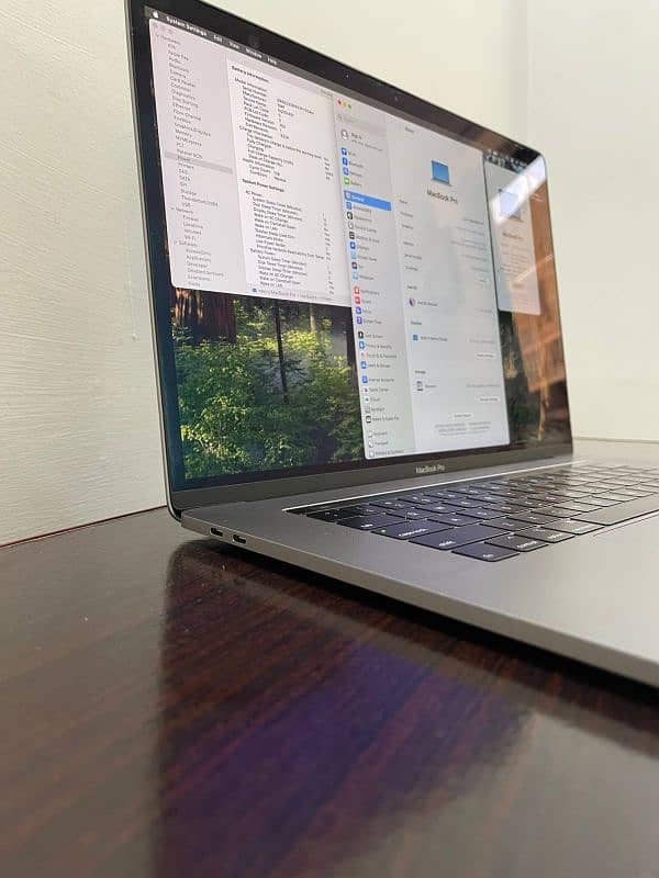 MacBook pro 2019 (16 inch) 1