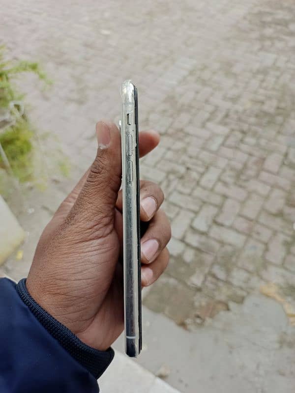 iphone X 64gp factory unlock condition 10 By 9 2