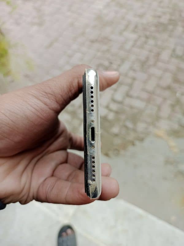 iphone X 64gp factory unlock condition 10 By 9 4