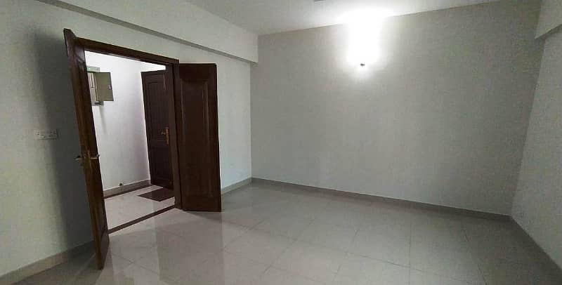 Don't miss out this 4-Bedrooms beautiful apartment (For Rent) 9