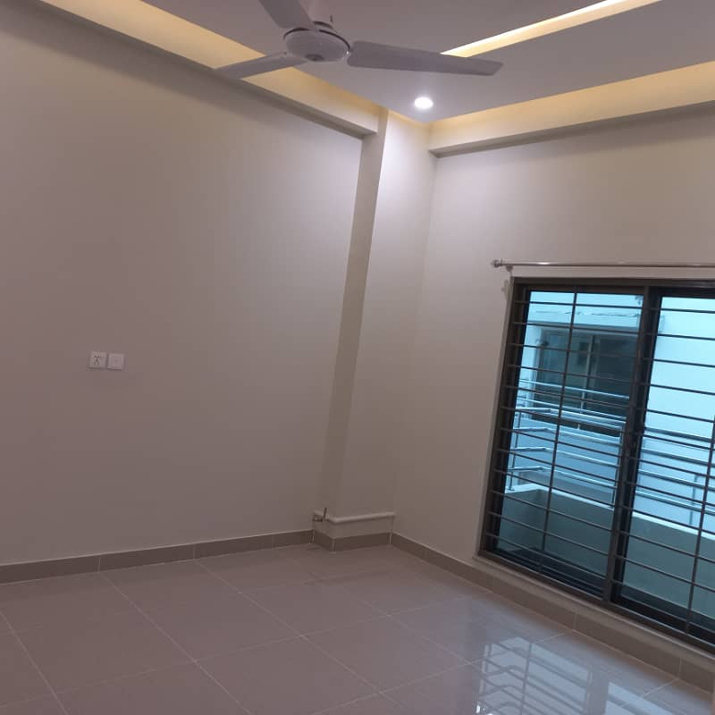 Don'T Miss Out This Brand New Beautiful Apartment (For Rent) 3