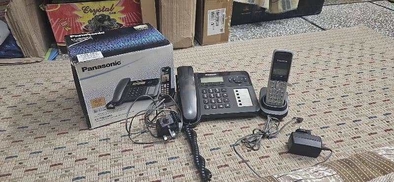 Panasonic cordless KX-TG6458BX Telephone 1