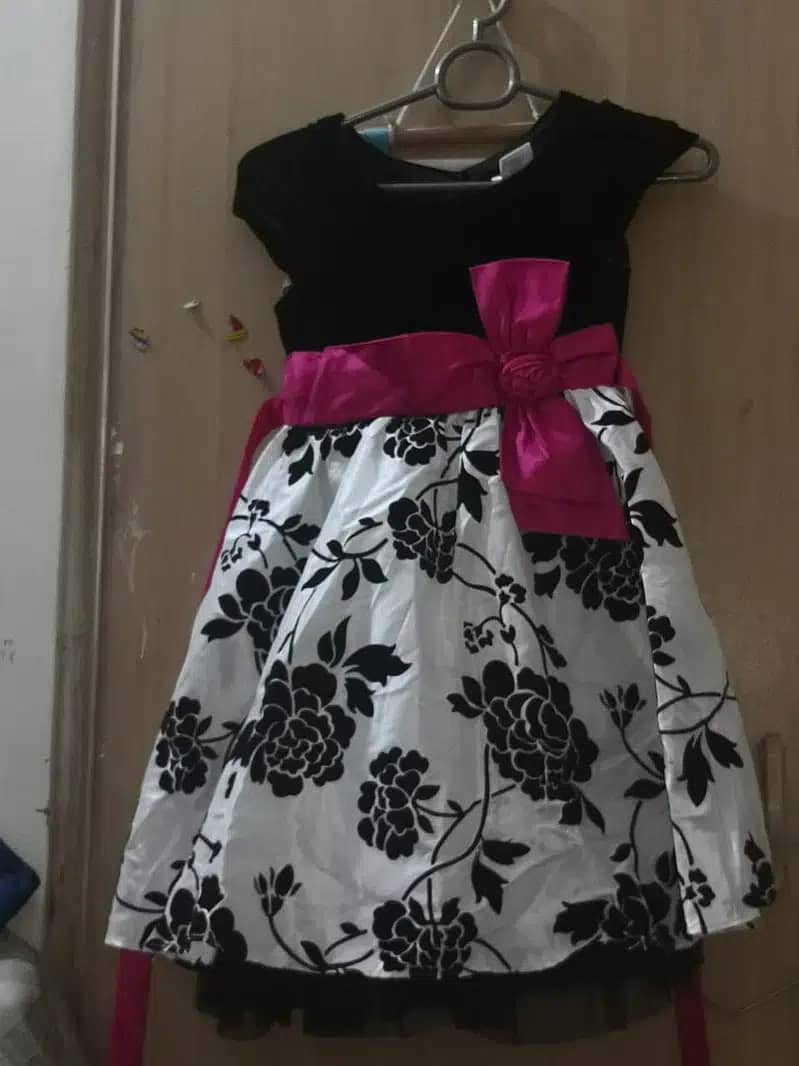 Girls new and Preloved frocks 11