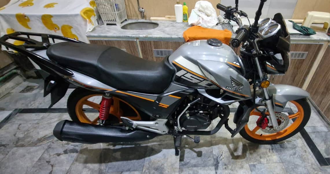 Honda CB 150F 2023 8