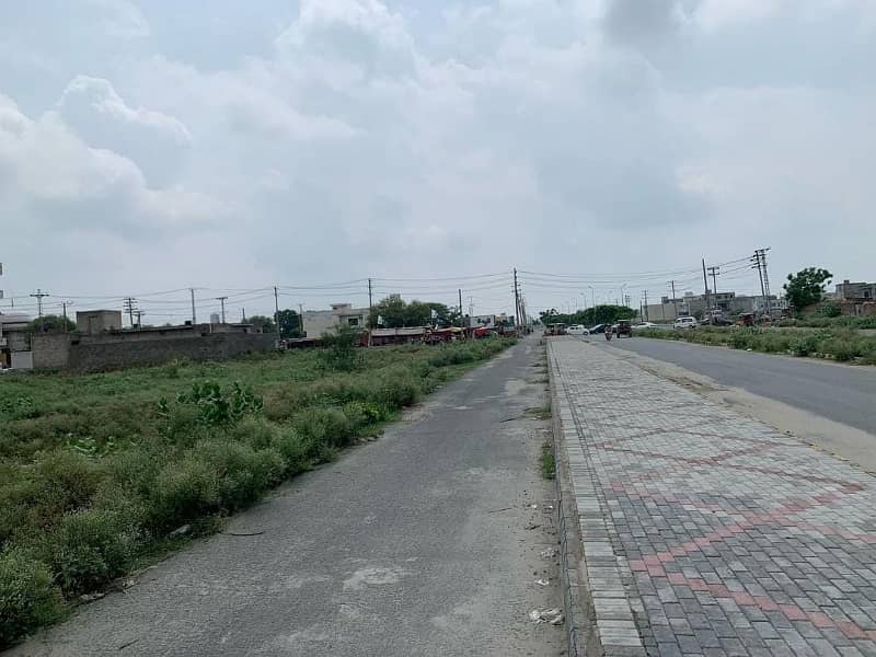 Kanal Plot 150 Feet Road Semi Commercial Facing Marriage Hall Jubilee Town 0