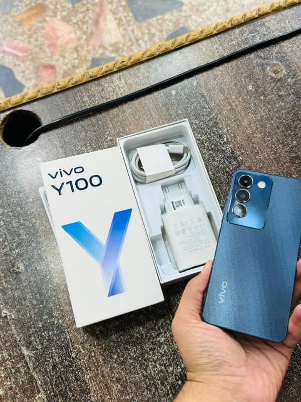 Vivo y100 256GB Just Like Box Open 1